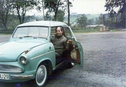 Mi padre en Alemania con su Primer Coche CON su PRIMER CI